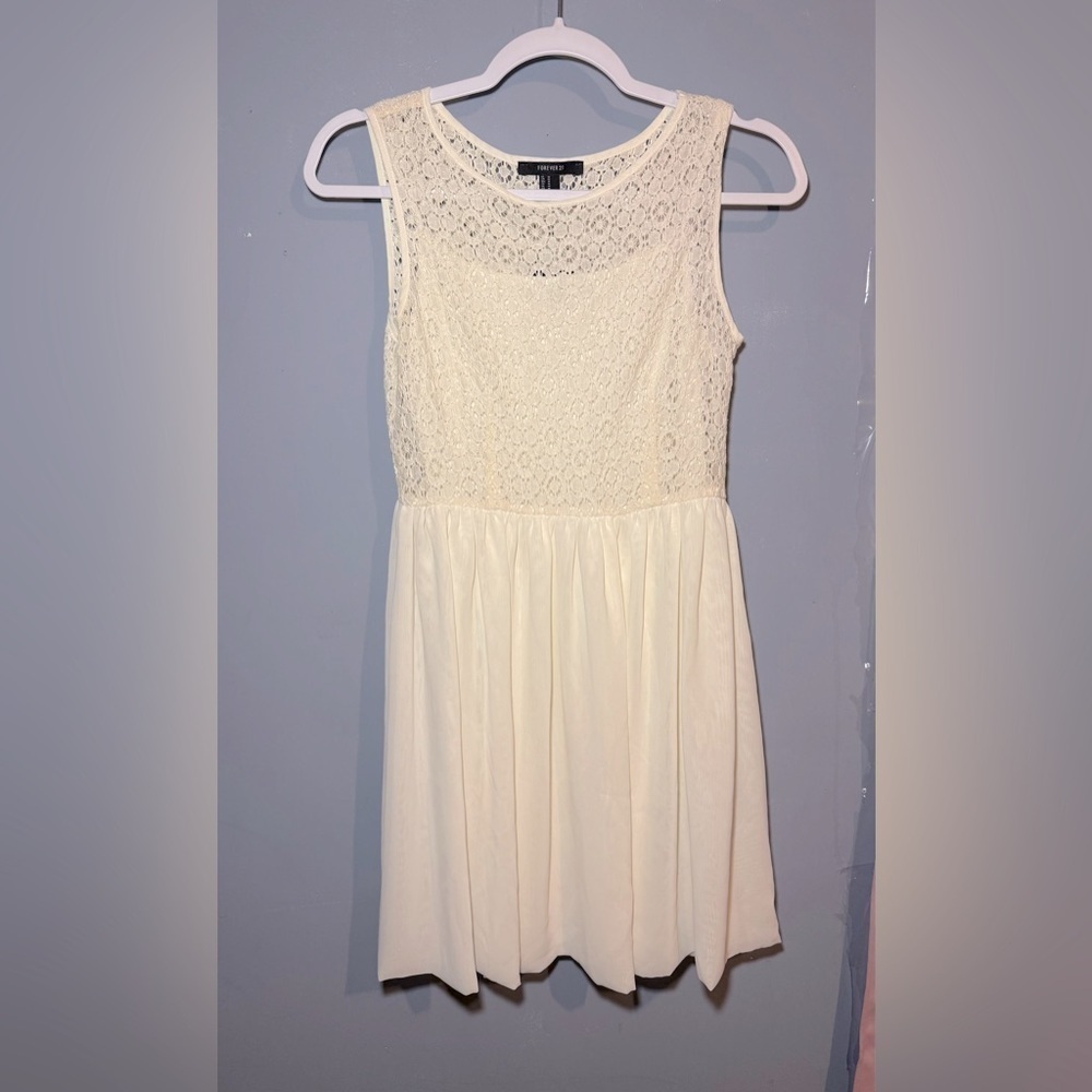 White Sleeveless Crew Neck Mini Sundress